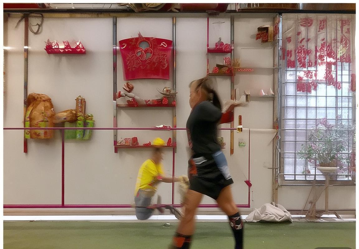 拜仁慕尼黑德甲五球大胜弗赖堡，展现团队实力与战术智慧